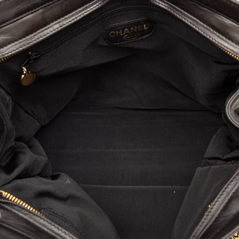 Pre-Loved Chanel CC Lambskin Chain Tote - Picture 4 of 7